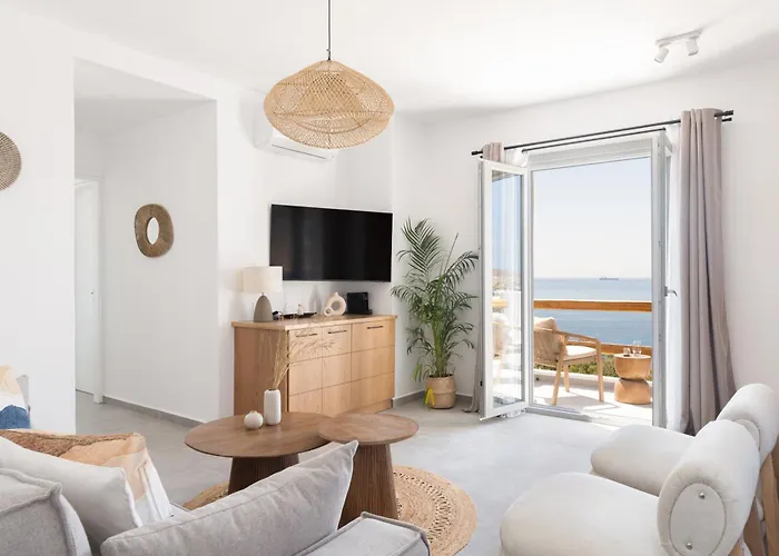 Lefko East * Liaropá